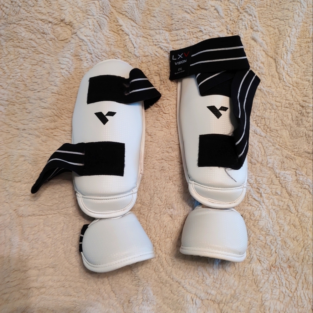 Child's tae Kwon do shin guards
